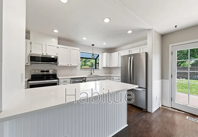 2403 W Irene St — Photo 11
