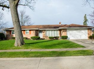 155 Woodhill Ln, South Bend, IN