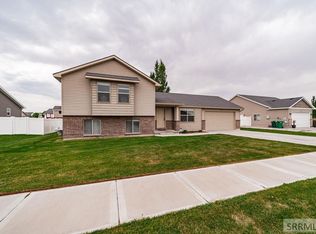 3750 E Ridgeland Dr, Idaho Falls, ID 83401