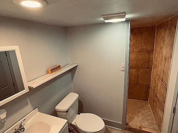 5th image of 3154 Castiglione St