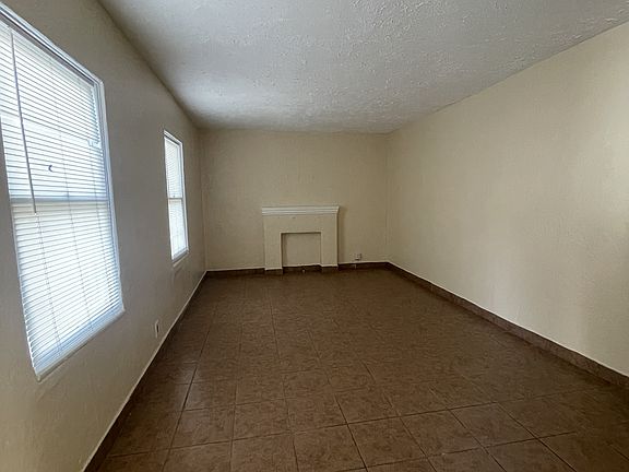 5th image of 3712 Jefferson Ave