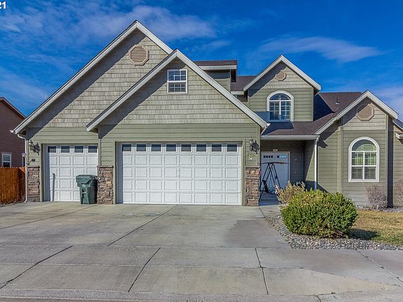 2102 NW Dawn Dr Hermiston OR 97838 MLS 21008959 Zillow