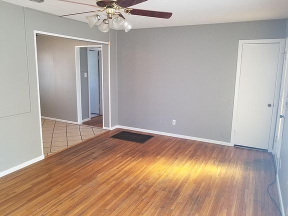 Living room 2
