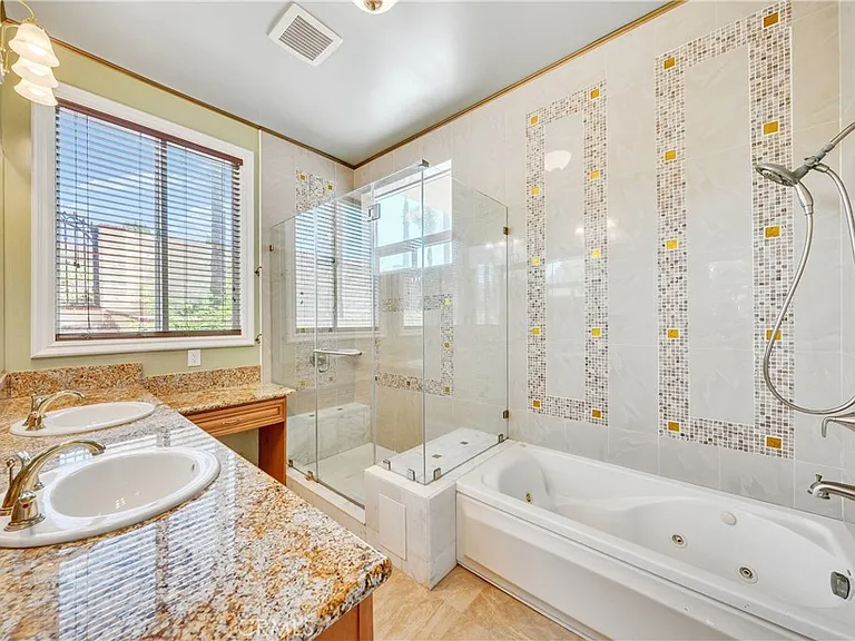 20128 Candleflame Ct — Photo 10