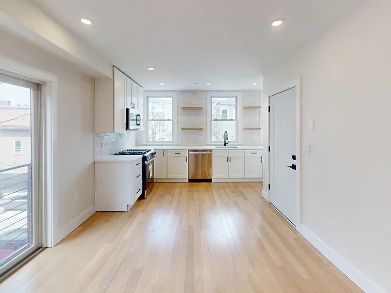 59 Gove St #3 — Photo 3