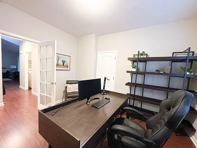 1052 Button Rock Dr — Photo 10