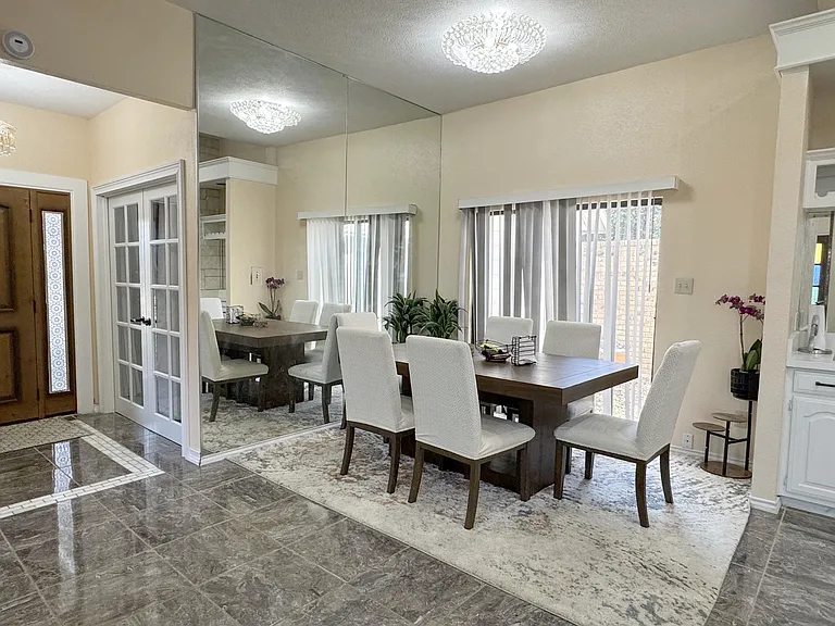 2530 Millcroft Ln — Photo 4