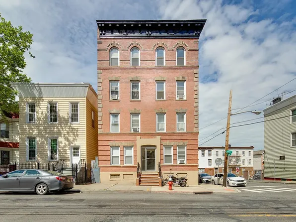 215 Summit Avenue image 7 of 8