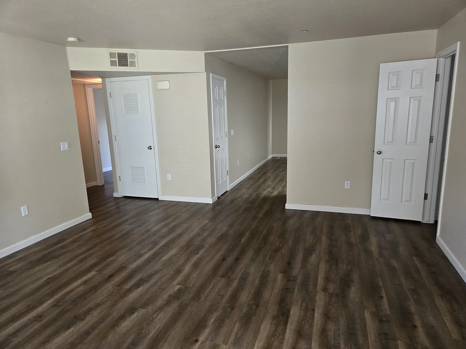 2 bed, 1020 sqft, $1,625 — Photo 3