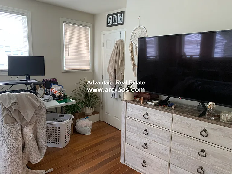 260 Salem St #2 — Photo 7