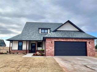 6210 Hideaway Rd, Shawnee, OK 74804