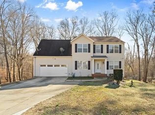 48 Crestview Ct, Powder Springs, GA 30127