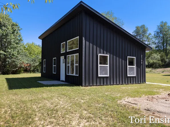 2100 W West Fenwick Rd, Fenwick, MI 48834