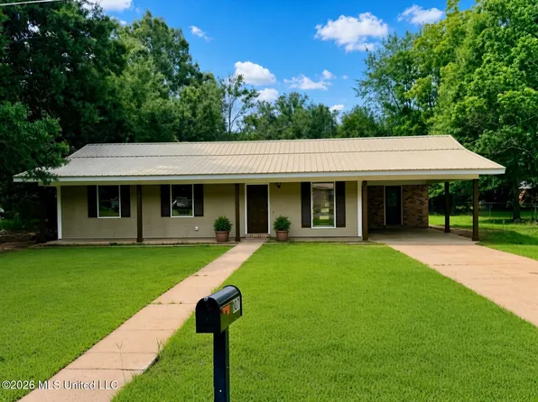 107 Driftwood Dr, Lucedale, MS 39452