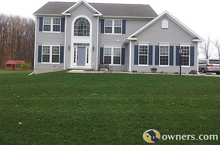 Newly built 2009 home 3800 square feet
