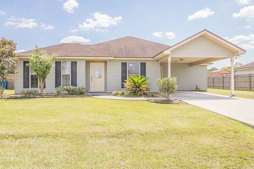 Building Photo - 926 Lillian Michel Dr
