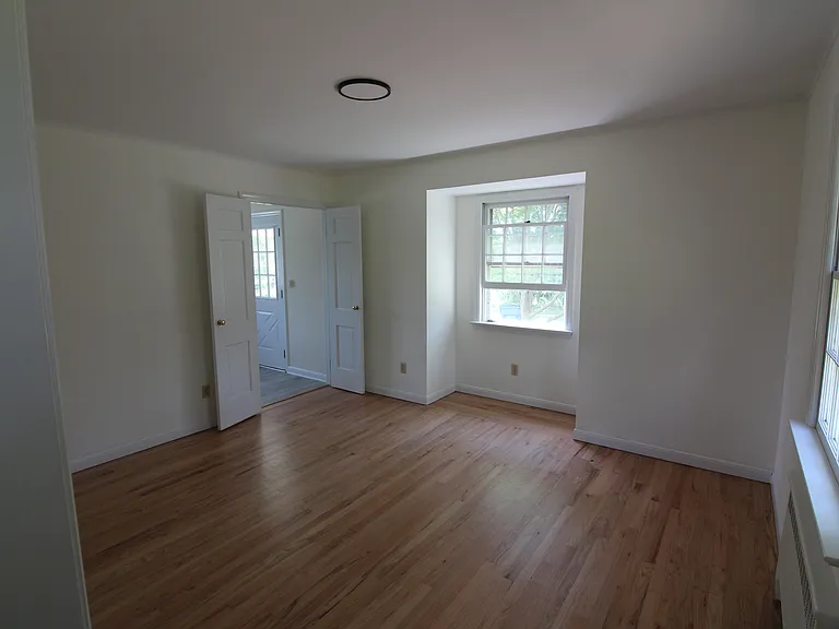 229 Pittstown Rd — Photo 10