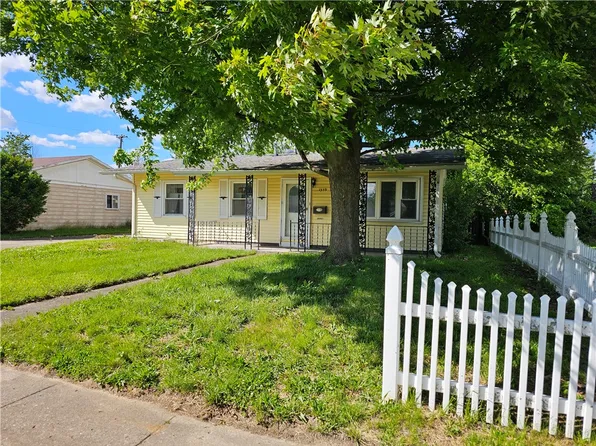 1559 June Dr, Xenia, OH 45385