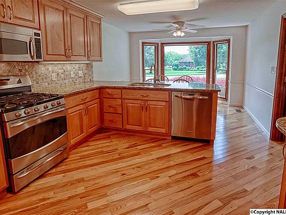 4th image of 123 Heatherwood Dr