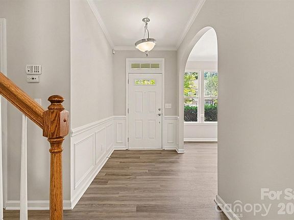 5th image of 567 Pine Links Dr