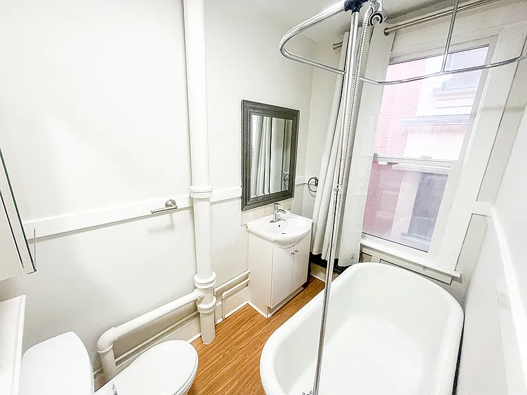 1722 5a St SW — Photo 10