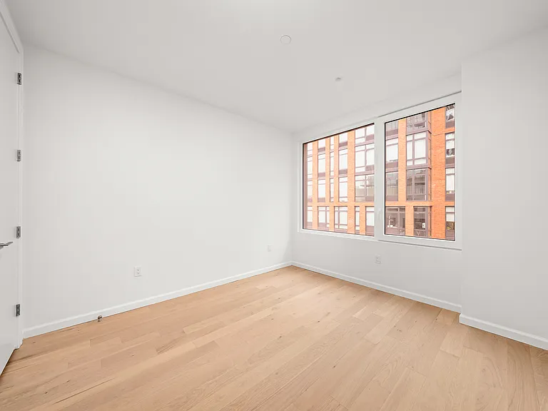 41-15 24th St #731 — Photo 3