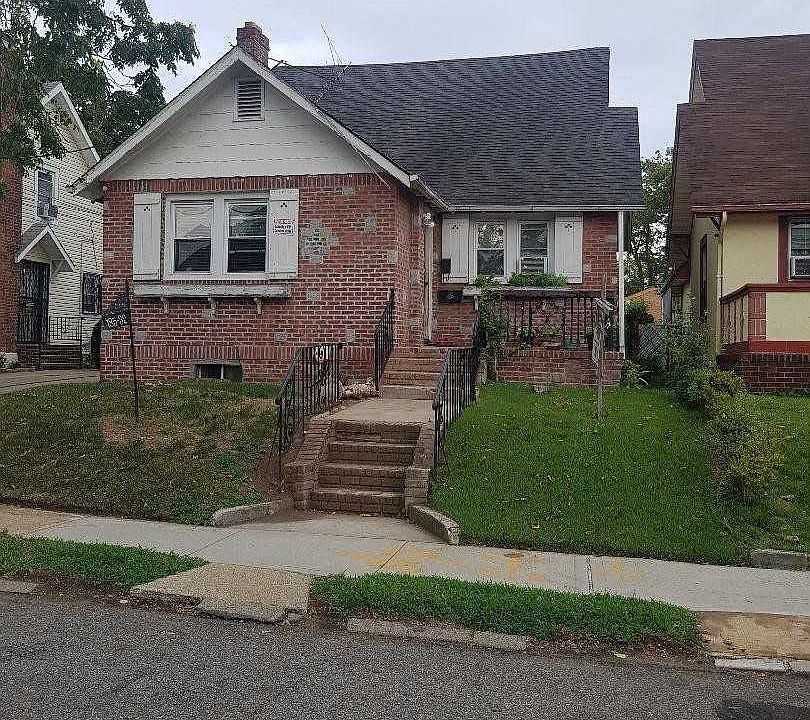 1st image of 185-32 Galway Ave