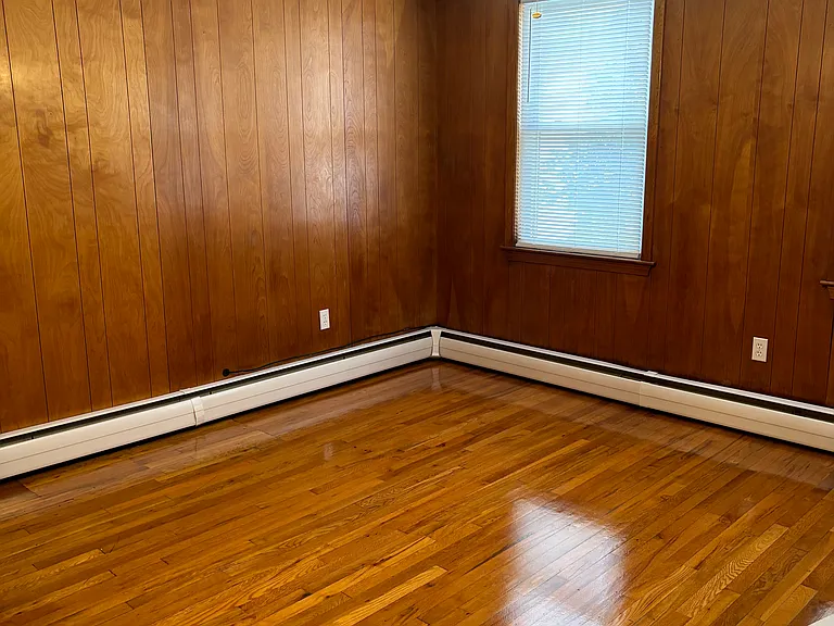 110 Marion St #1 — Photo 4
