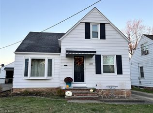 1318 Sunset Rd, Mayfield Heights, OH 44124