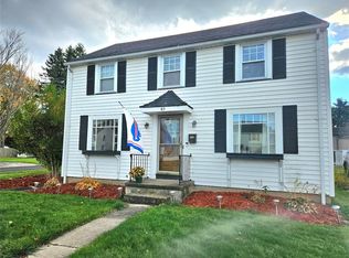 49 Queensboro Rd, Rochester, NY 14609