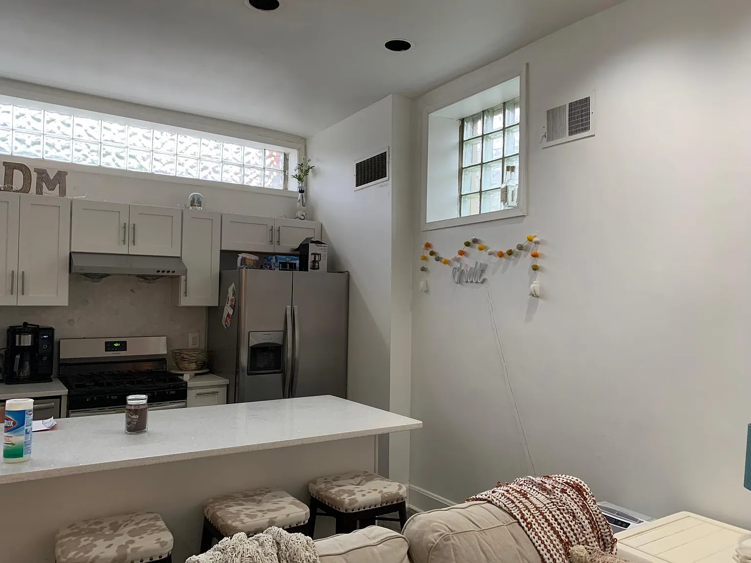 221 Poplar St — Photo 2