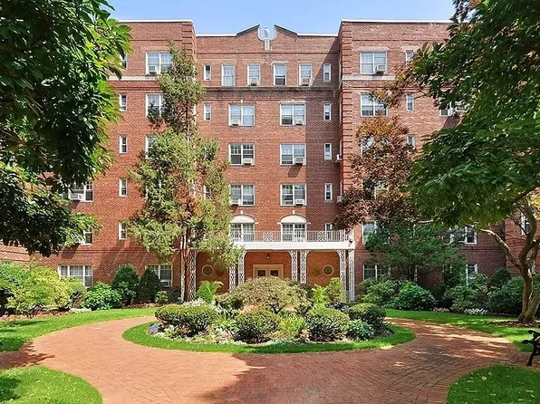 77-15 113th St APT 6K, Forest Hills, NY 11375