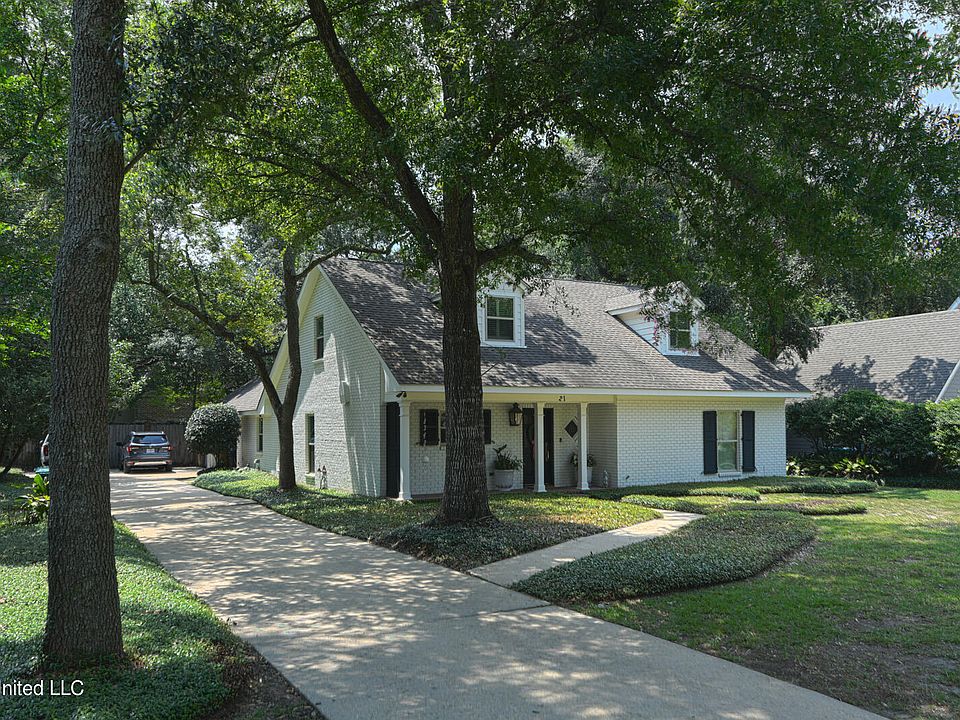 1st image of 21 Old Oak Ln