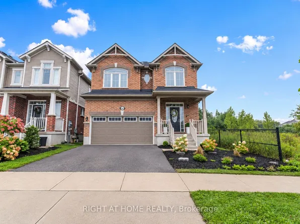 404 Equestrian Way, Cambridge, ON N3E 0B9