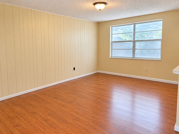 5th image of 7020 Coral Reef Dr