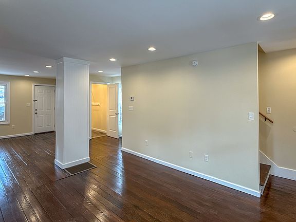 3rd image of 23 1/2 Tilton St