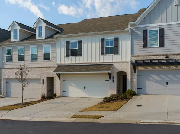 1098 Mornington Way, Marietta, GA 30008