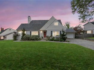 2309 W 51st Ter, Westwood, KS 66205