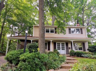 4950 Sabra Ln, Annandale, VA 22003
