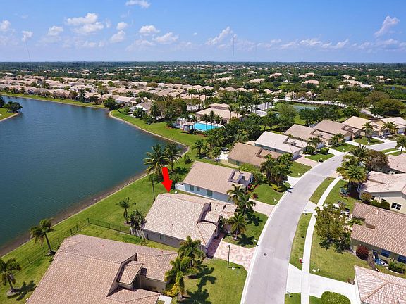 4th image of 9188 Cove Point Cir