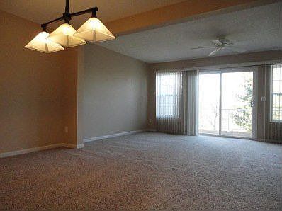 4th image of 4046 Fieldsedge Dr