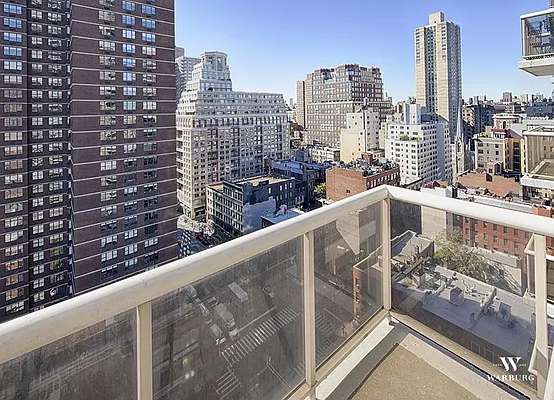 Rented by Warburg | media 16