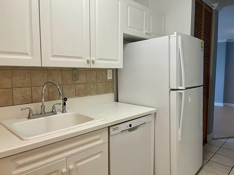 801 N Pitt St #901 — Photo 4