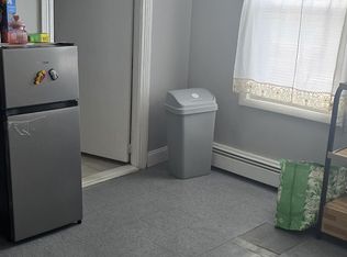 810 Potters Ave FLOOR 1, Providence, RI 02907