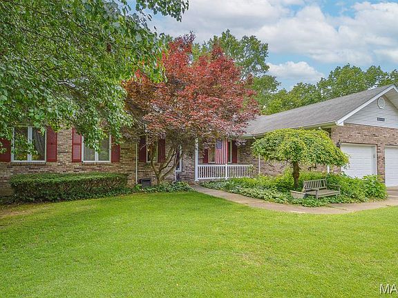 4th image of 1221 Bridge Park Dr