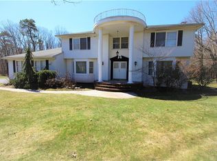 7 Crommelin Ct, East Brunswick, NJ 08816