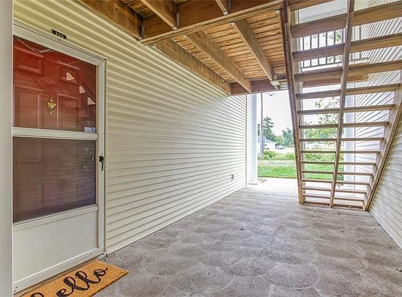 2nd image of 3114 Edwards Pl APT 203