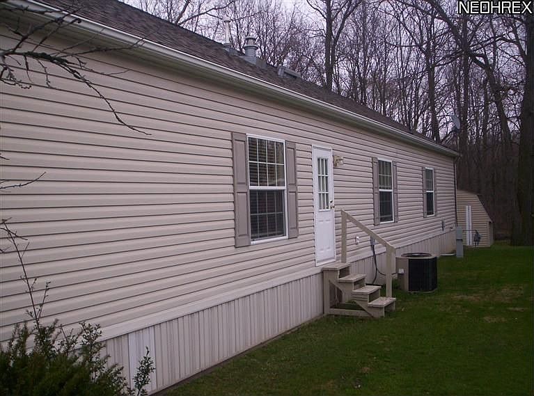 1st image of 3286 Birchview Dr