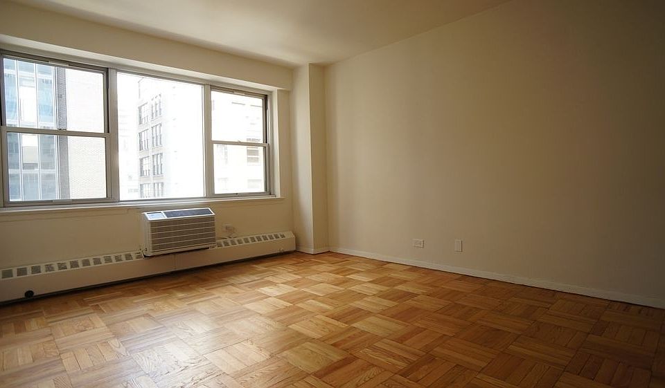 2nd image of 300 E 46th St APT 2F