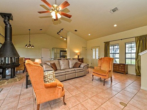 3rd image of 2701 Tradewind Dr